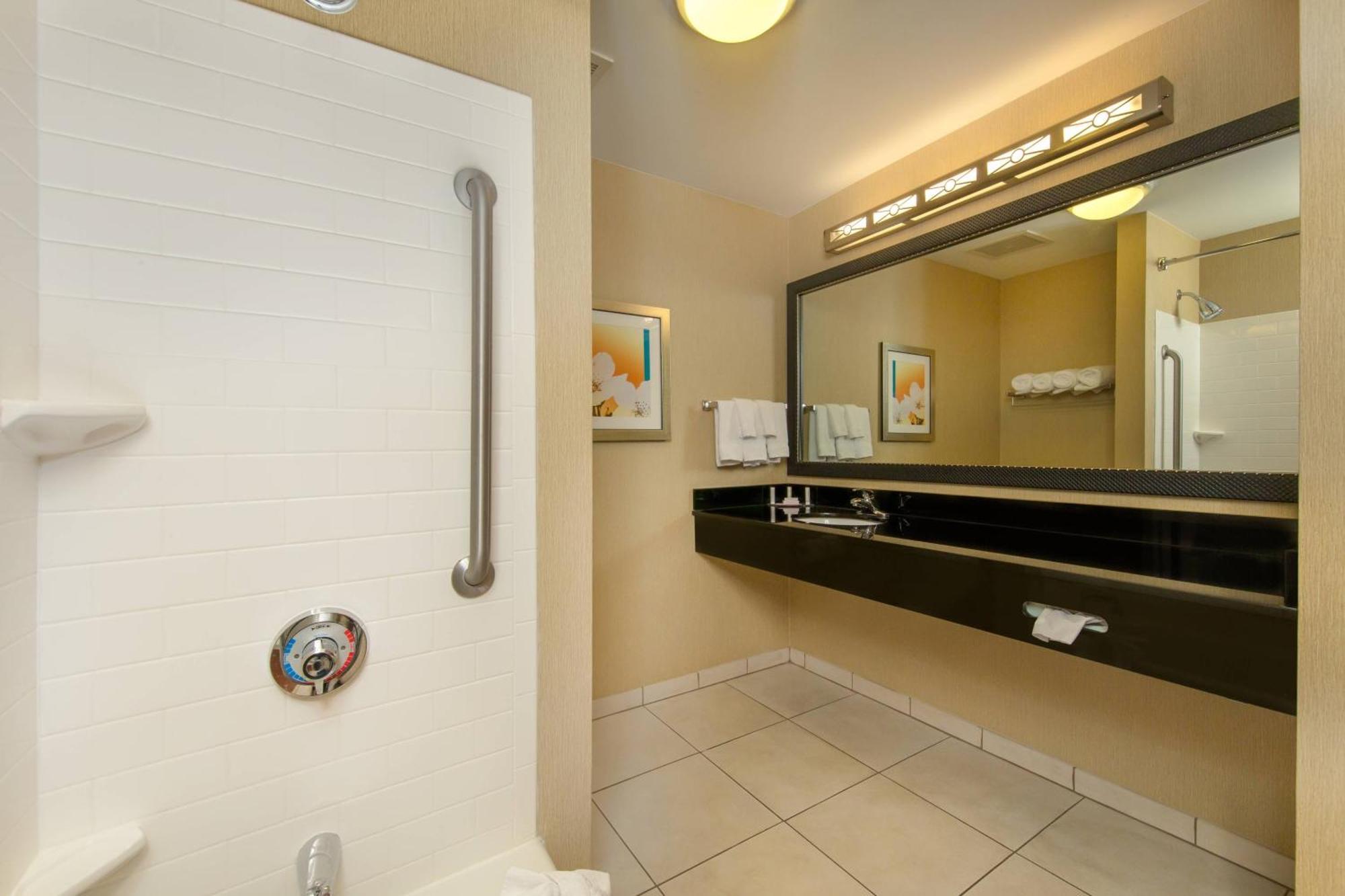 Fairfield Inn And Suites Cleveland Exteriér fotografie