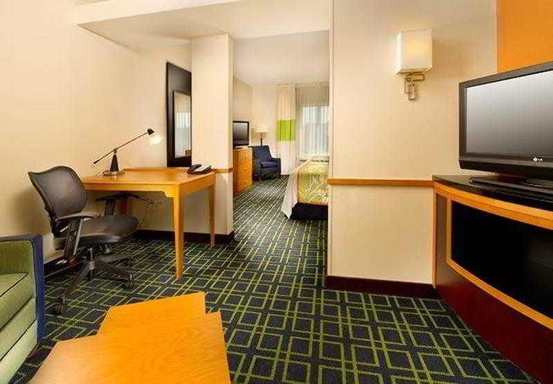 Fairfield Inn And Suites Cleveland Pokoj fotografie