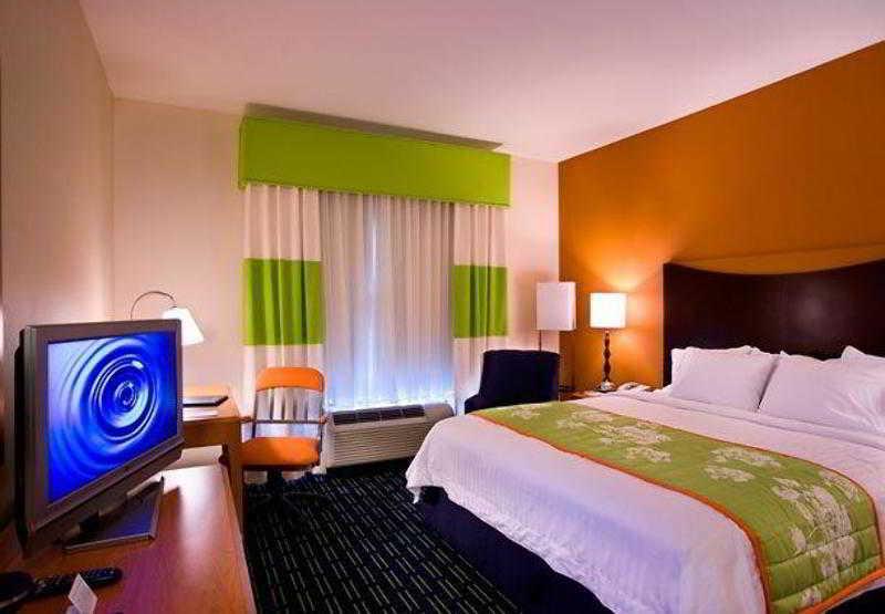 Fairfield Inn And Suites Cleveland Pokoj fotografie