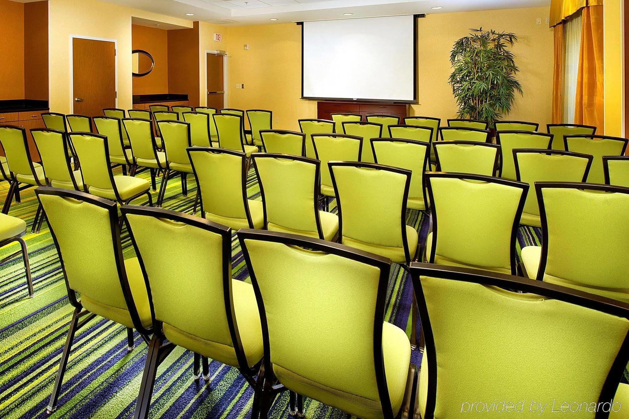 Fairfield Inn And Suites Cleveland Obchodní fotografie